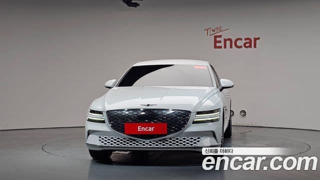 Genesis Electrified G80 (RG3) 3