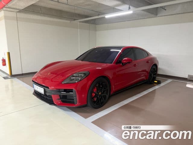 Porsche Panamera (976) 1