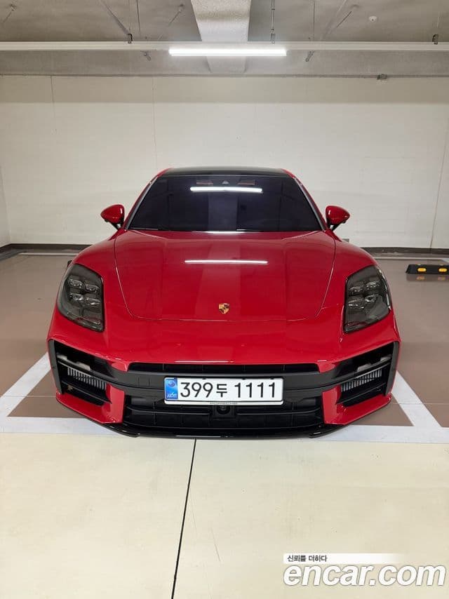 Porsche Panamera (976) 3
