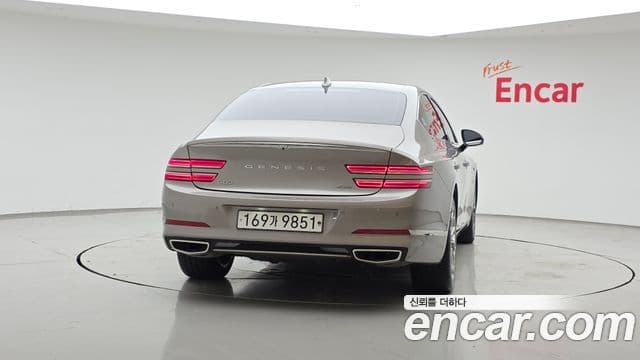 Genesis G80 (RG3) 4