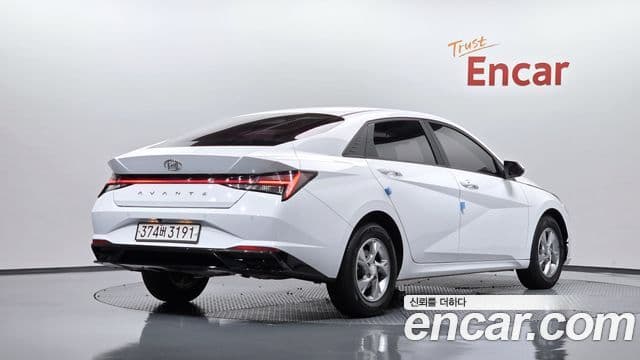 Hyundai Avante (CN7) 2