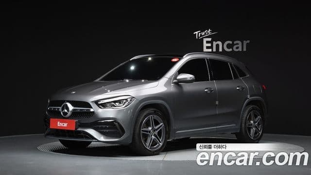 Mercedes-Benz GLA-Class H247