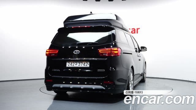 Kia The New Carnival 4