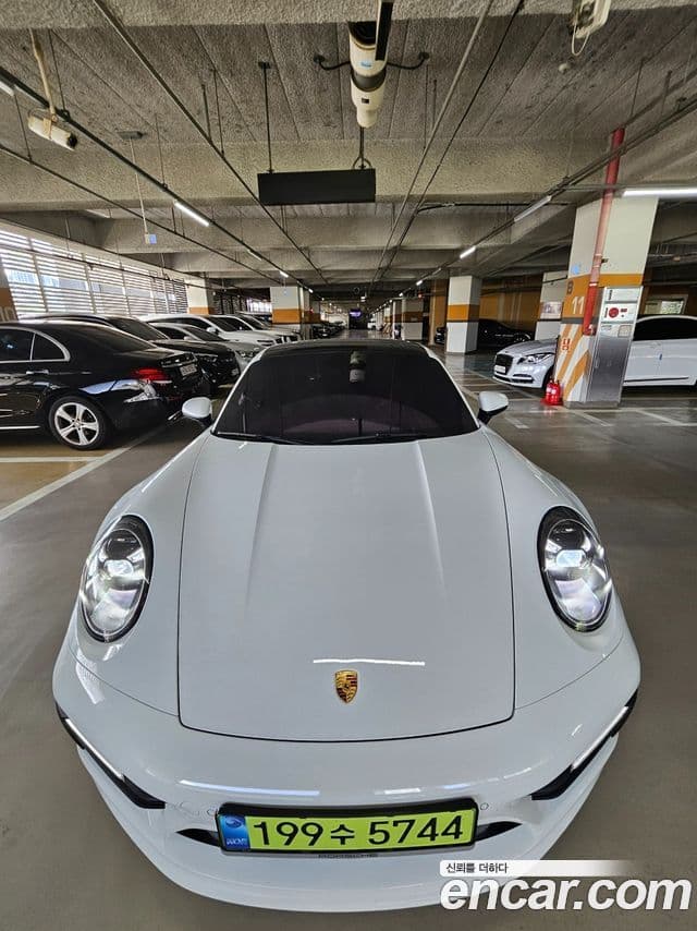 Porsche 911 (992) 1