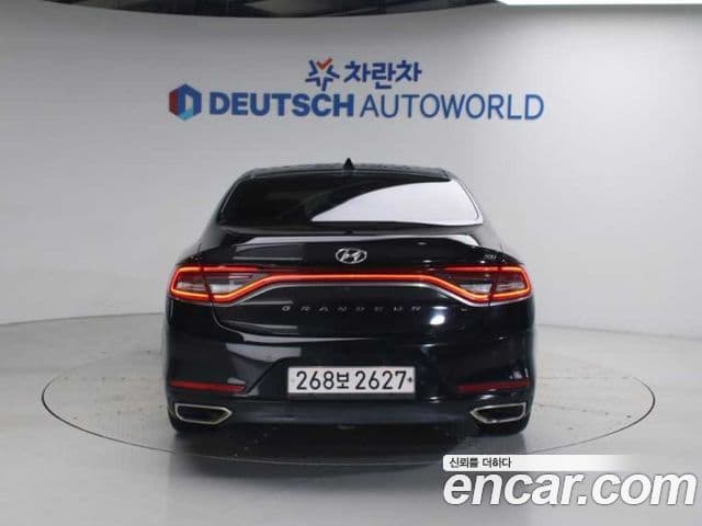 Hyundai Grandeur IG 3