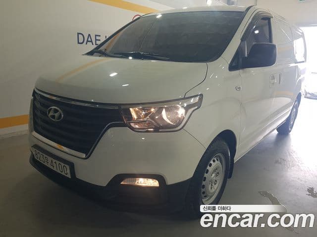 Hyundai The New Grand Starex 1