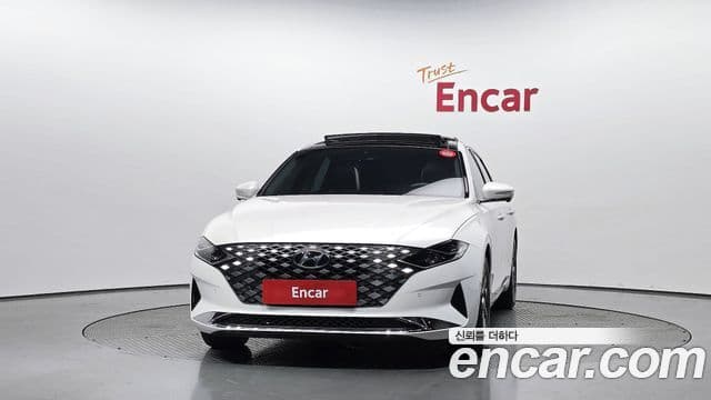 Hyundai The New Grandeur IG Hybrid 3