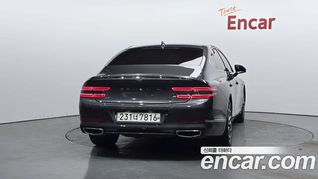 Genesis G80 (RG3) 4