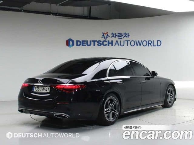 Mercedes-Benz S-Class W223 4
