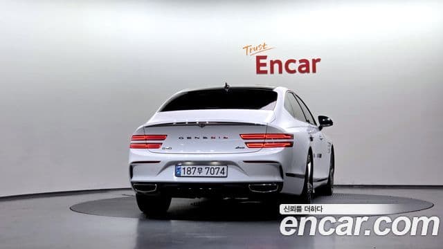 Genesis G80 (RG3) 4