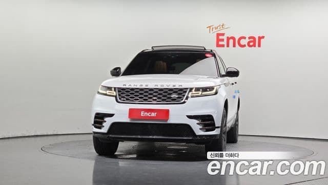 Land Rover Range Rover Velar 3