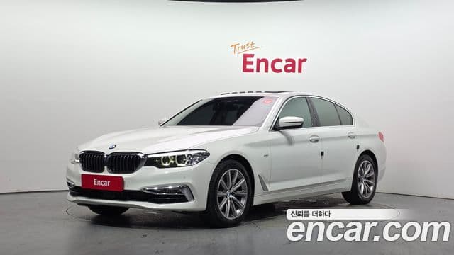 BMW 5 Series (G30) 1