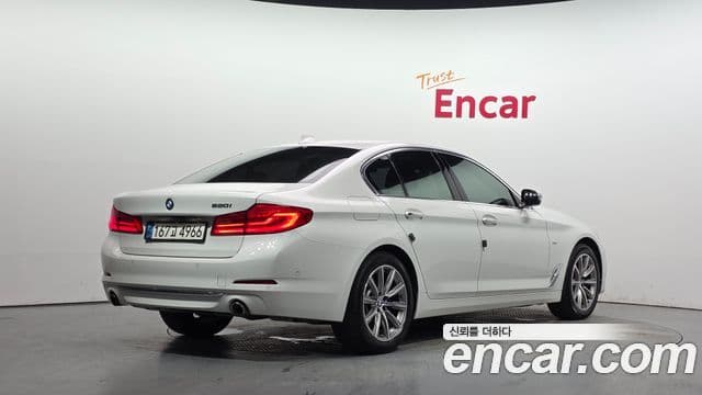 BMW 5 Series (G30) 2
