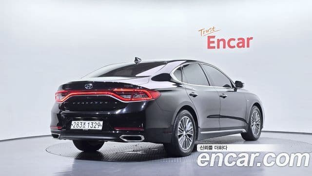 Hyundai Grandeur IG Hybrid 2