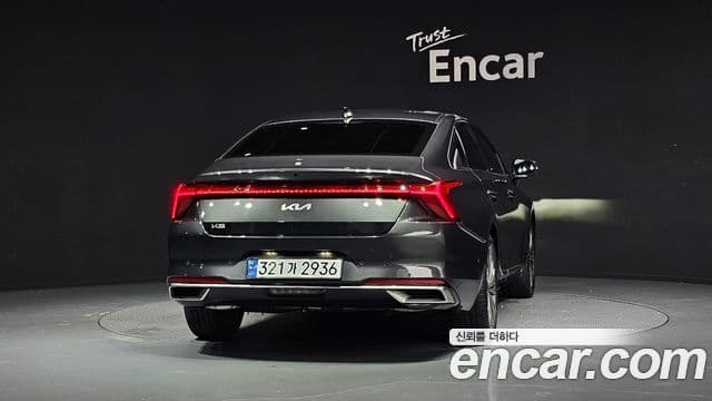 Kia K8 4