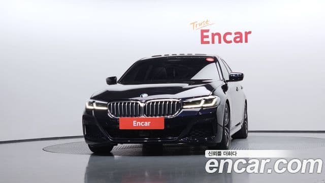 BMW 5 Series (G30) 3