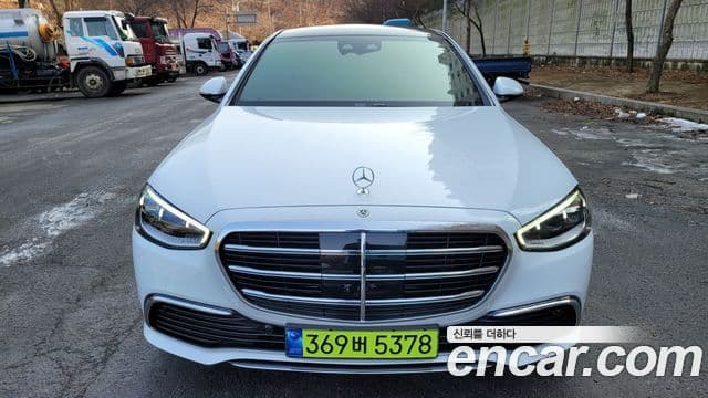 Mercedes-Benz S-Class W223 3