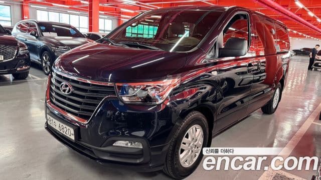 Hyundai The New Grand Starex 3