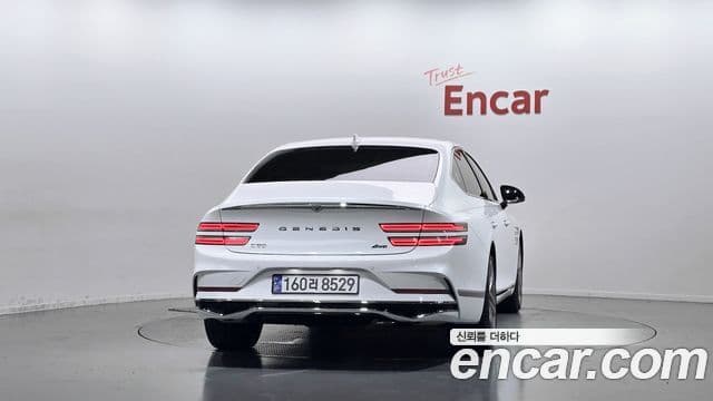 Genesis G80 (RG3) 4