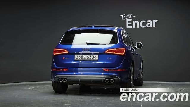Audi SQ5 4