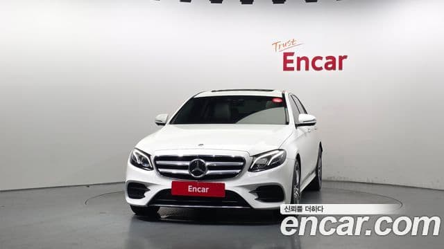 Mercedes-Benz E-Class W213 3
