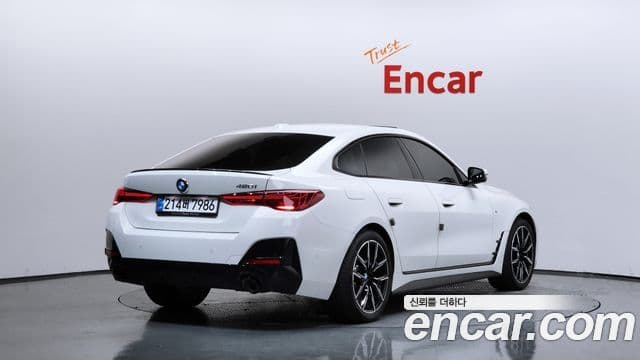 BMW 4 Series (G22) 2
