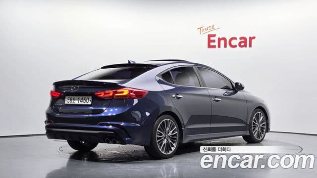 Hyundai Avante AD 2