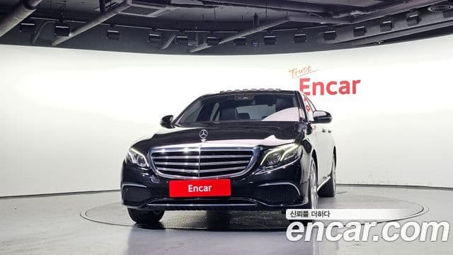 Mercedes-Benz E-Class W213 3