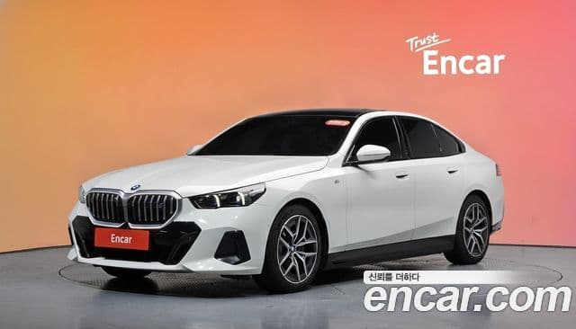 BMW i5 (G60)