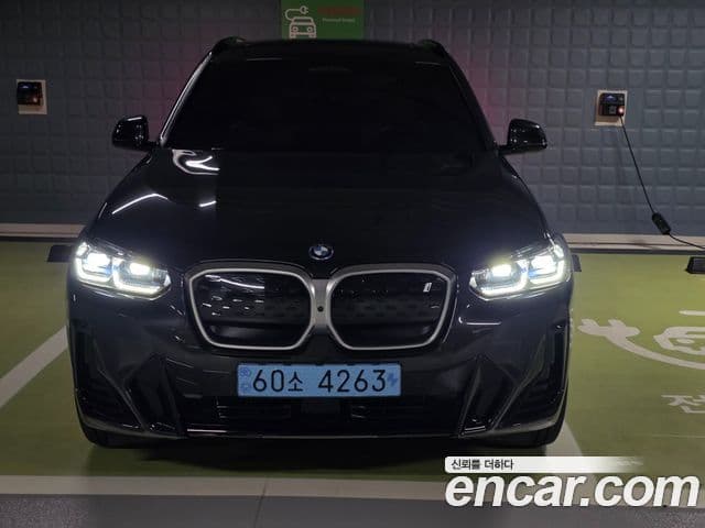 BMW iX3
