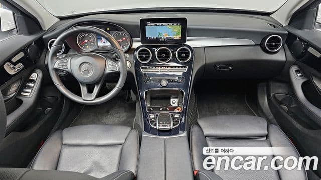 Mercedes-Benz C-Class W205 4