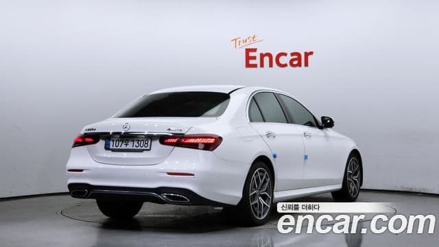 Mercedes-Benz E-Class W213 2