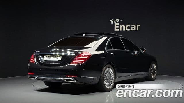 Mercedes-Benz S-Class W222 2