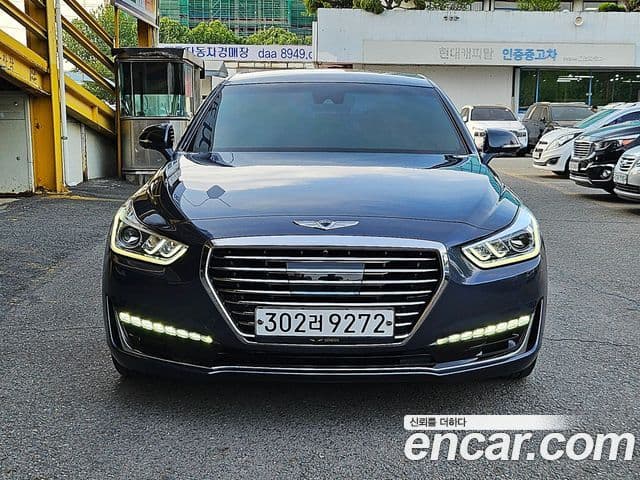 Genesis EQ900
