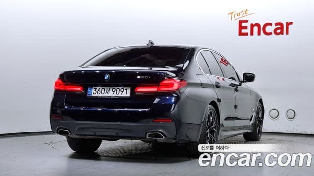 BMW 5 Series (G30) 2