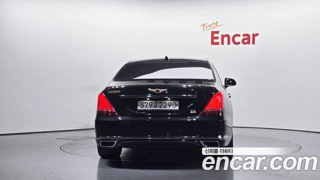 Genesis EQ900 4