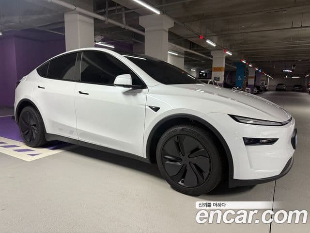 Tesla Model Y 3