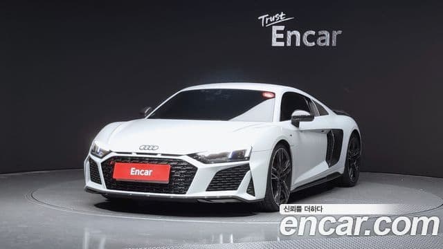 Audi R8 (4S) — 1