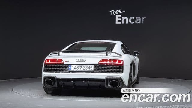 Audi R8 (4S) 3