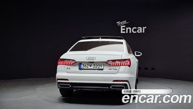 Audi A6 (C8) 3
