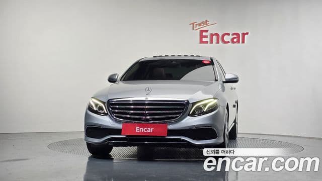 Mercedes-Benz E-Class W213 3