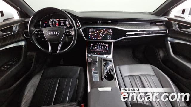 Audi A6 (C8) 4