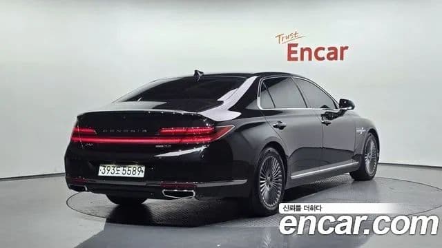Genesis G90 2
