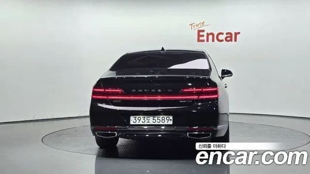 Genesis G90 4