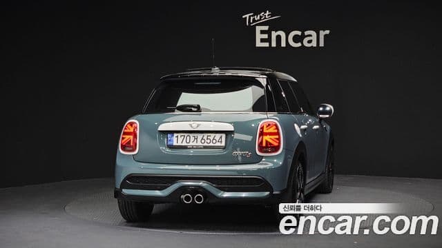 MINI Cooper S 4