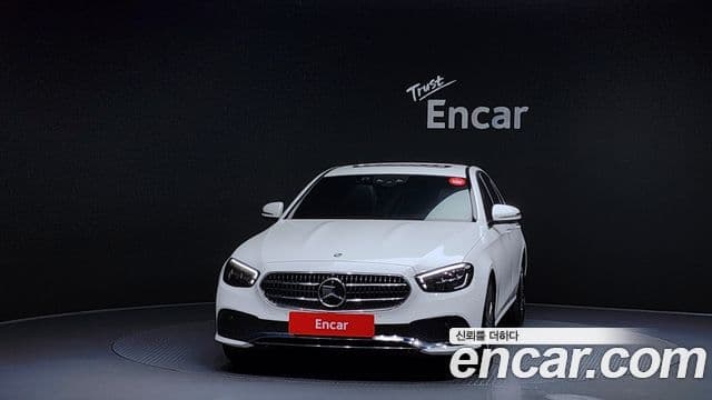 Mercedes-Benz E-Class W213 3