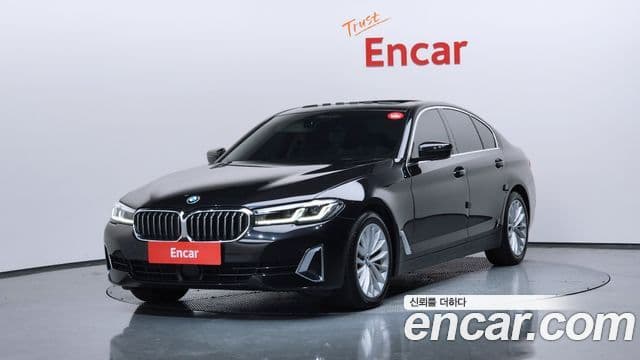 BMW 5 Series (G30)