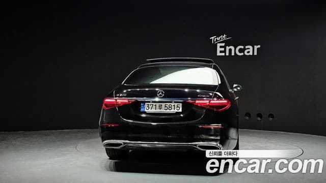 Mercedes-Benz S-Class W223 4