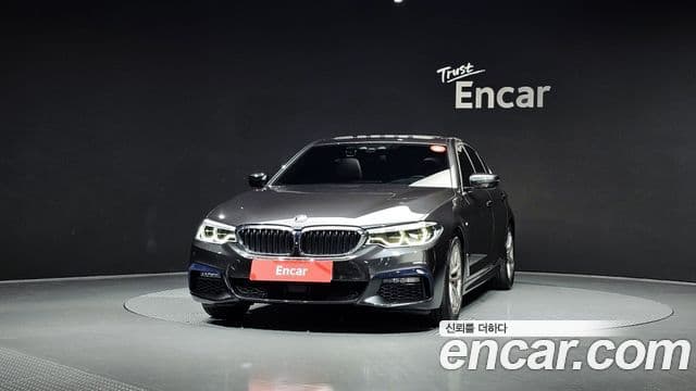 BMW 5 Series (G30) 2