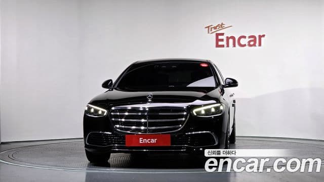 Mercedes-Benz S-Class W223 2